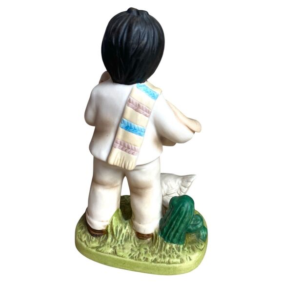 Vintage Homco Figurines #1409 Boy & Girl with Chickens Eggs Basket Farmhouse Set - Picture 9 of 10